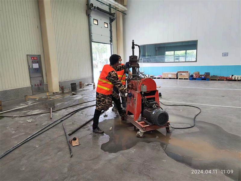 江华厂房地面下沉塌陷注浆加固施工